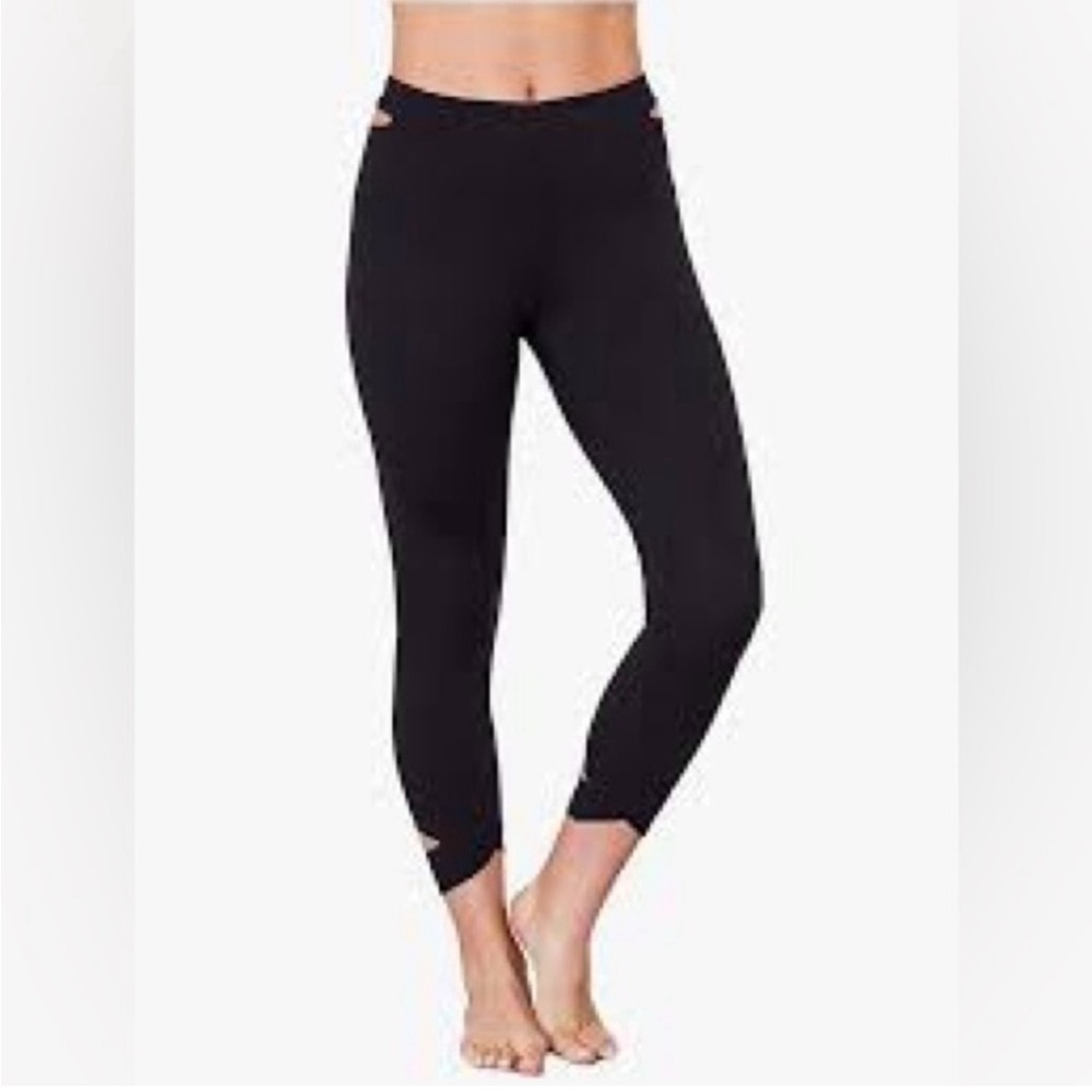 MANDUKA Cut Out Capri Cropped Yoga Work Out Leggings size L